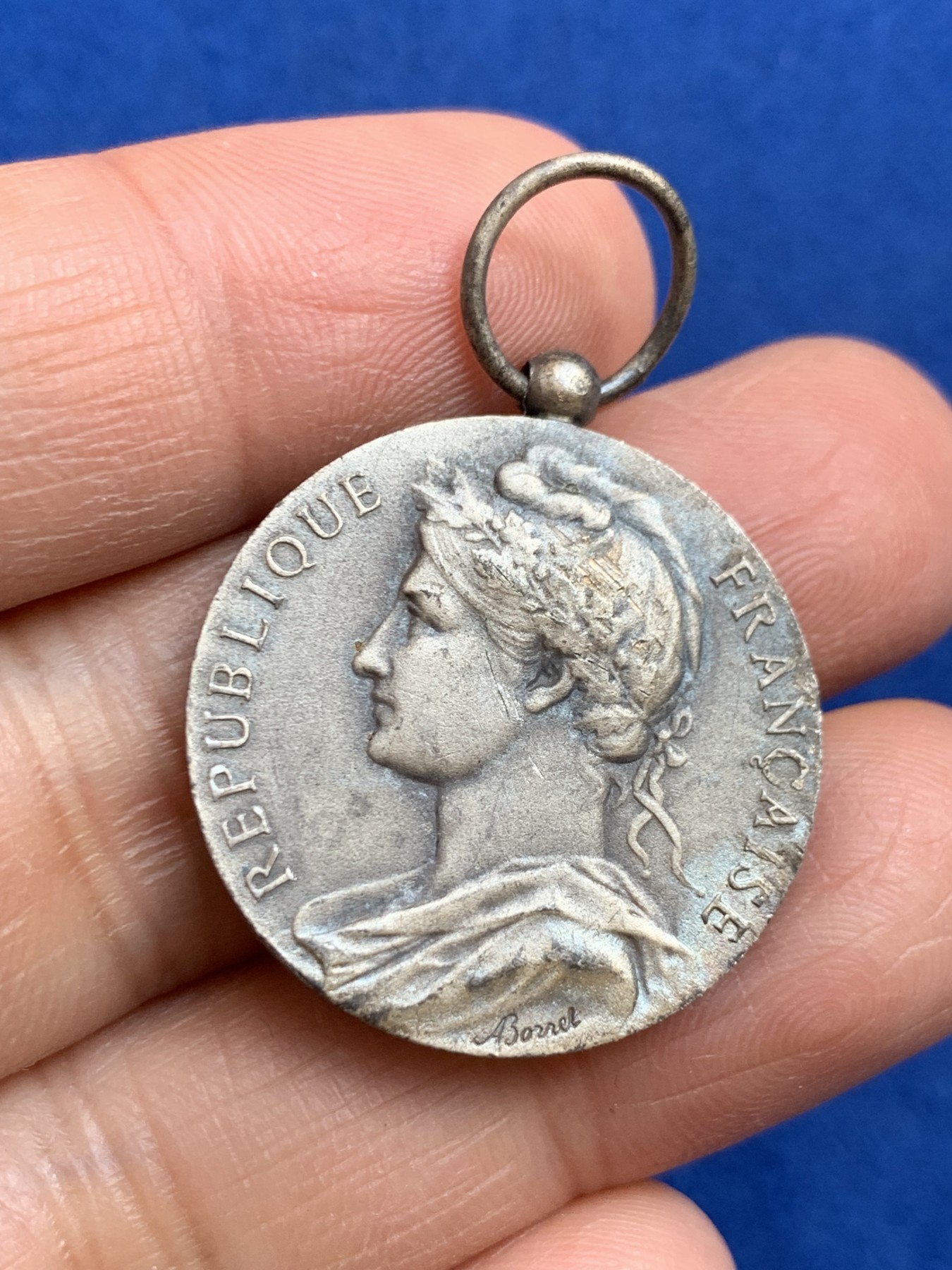 《竞宝斋》第238场-周日，周一，周二，周三 疯狂4连拍 (全场包邮) 法国1958年 女神银章 10克 27mm