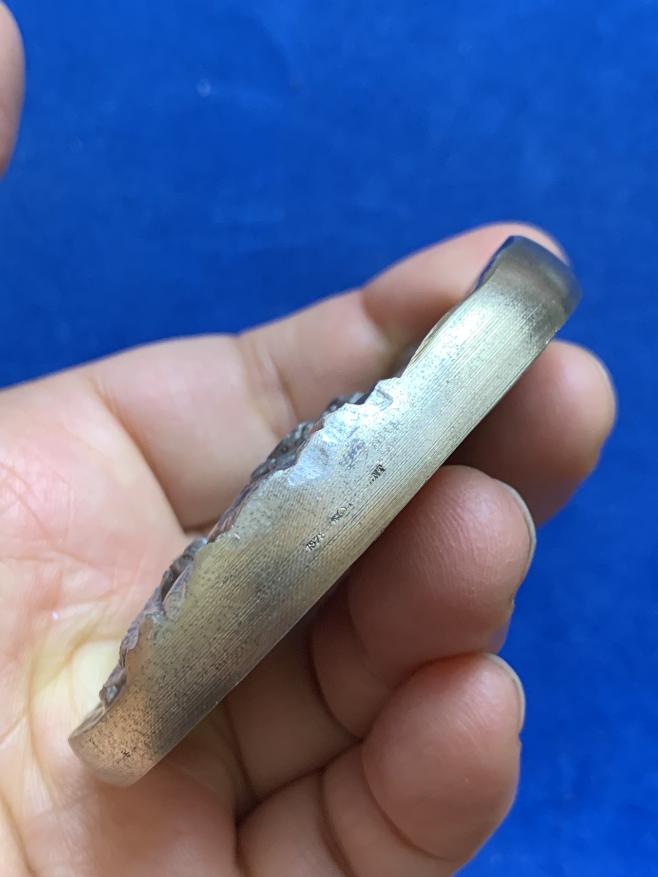 《竞宝斋》第238场-周日，周一，周二，周三 疯狂4连拍 (全场包邮) 法国 1978圣母抱婴 现代大银章 特别压手 299克 