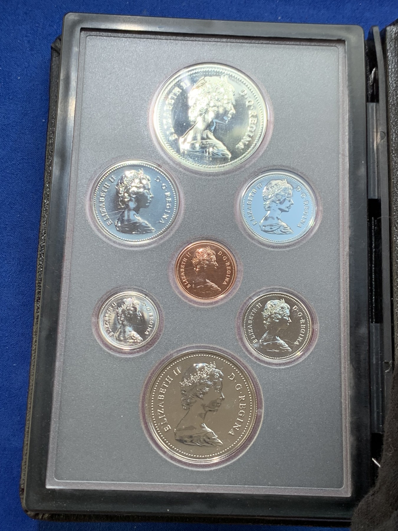 《竞宝斋》第238场-周日，周一，周二，周三 疯狂4连拍 (全场包邮) 1980加拿大年度套币北极熊7枚精制币原厂硬塑封装，含1加元银币