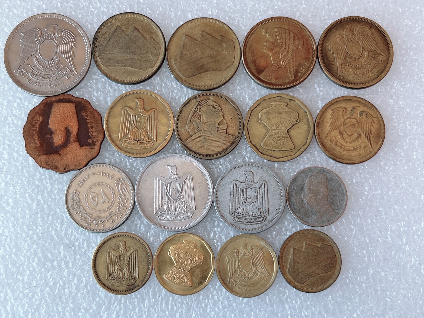 第一海外回流一元起拍收藏 本月最后一期 第61期 埃及硬币 18枚 无重复