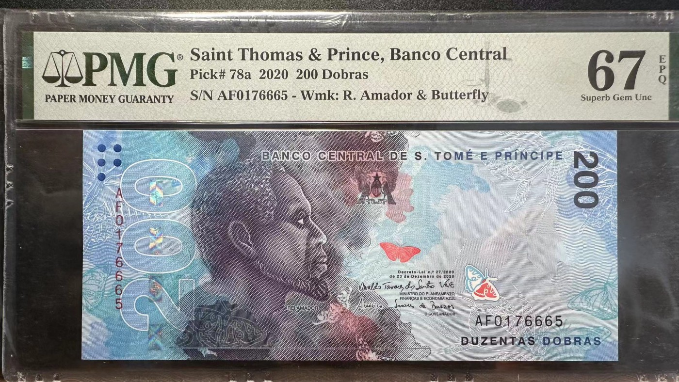《外钞收藏家》第三百三十四期（连拍第一场） 圣多美和普林西比🇸🇹2020年版全套三张同号码首发冠 最大面值200为PMG67  剩下两张小面值的裸钞为全新UNC绝品