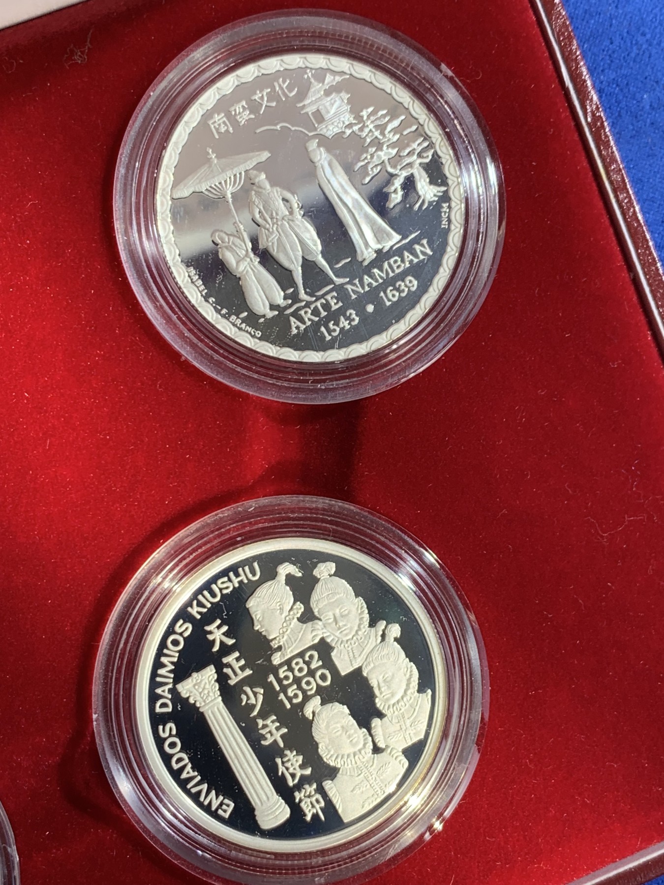 《竞宝斋》第238场-周日，周一，周二，周三 疯狂4连拍 (全场包邮) 原盒证书 葡萄牙 1993年葡日友好450周年纪念 200埃斯库多精制大银币 4枚套 单枚26.5克 总重106克 925银