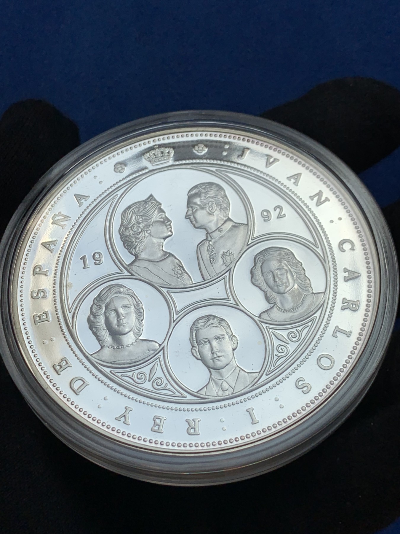 《竞宝斋》第238场-周日，周一，周二，周三 疯狂4连拍 (全场包邮) 西班牙 1992年 皇室家谱和诺贝尔获奖者图谱 10000比塞塔 168.75克 0.925银 精制