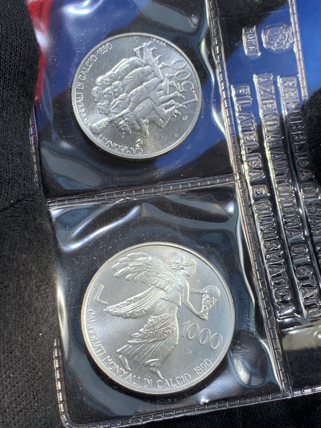 《竞宝斋》第238场-周日，周一，周二，周三 疯狂4连拍 (全场包邮) 圣马力诺 1990 500+1000里拉 银币套装