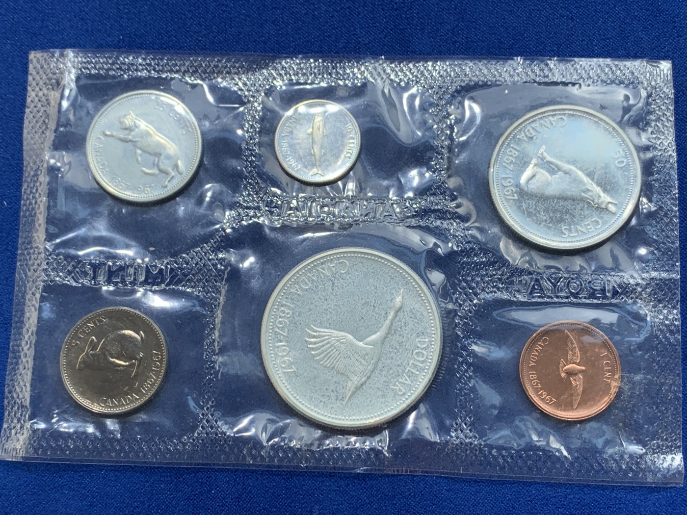 《竞宝斋》第238场-周日，周一，周二，周三 疯狂4连拍 (全场包邮) 加拿大1967年建国百年 原封套币（含4枚银币）