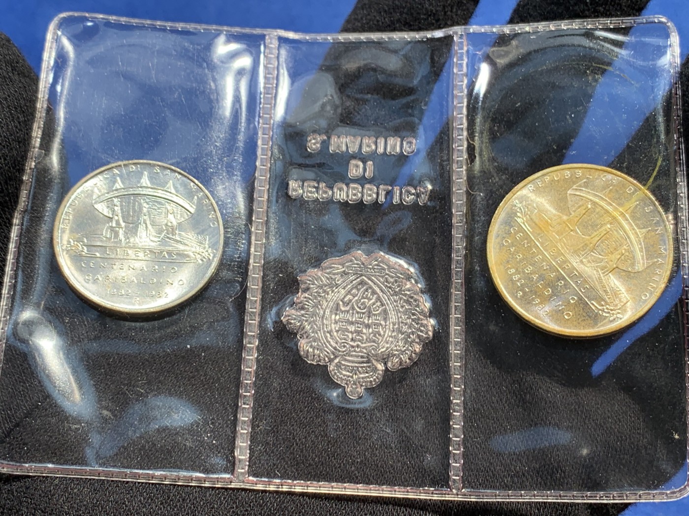 《竞宝斋》第238场-周日，周一，周二，周三 疯狂4连拍 (全场包邮) 圣马力诺 1982 500+1000里拉 银币套装