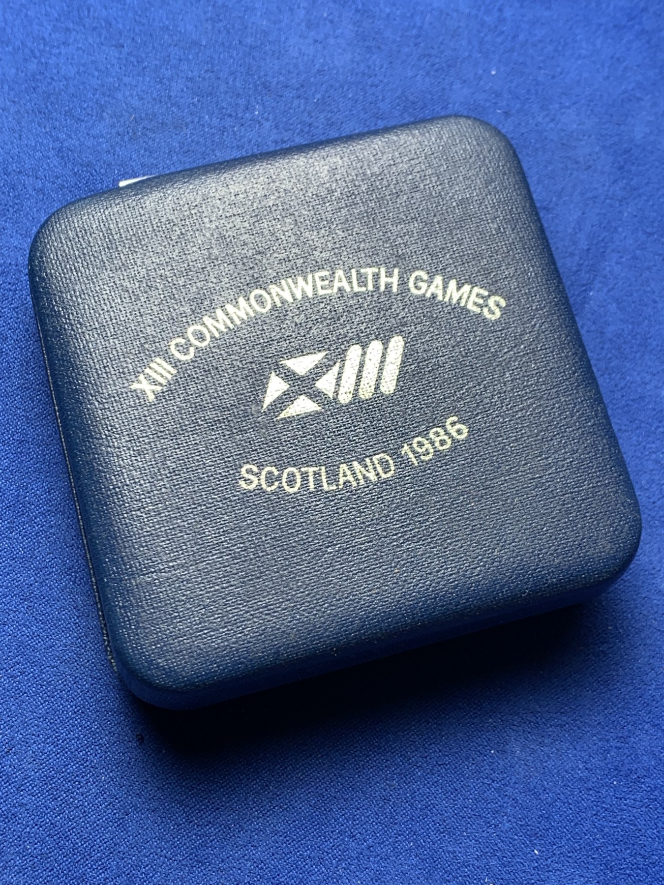 《竞宝斋》第238场-周日，周一，周二，周三 疯狂4连拍 (全场包邮) 英国1986年2镑精制 银币 15.98克