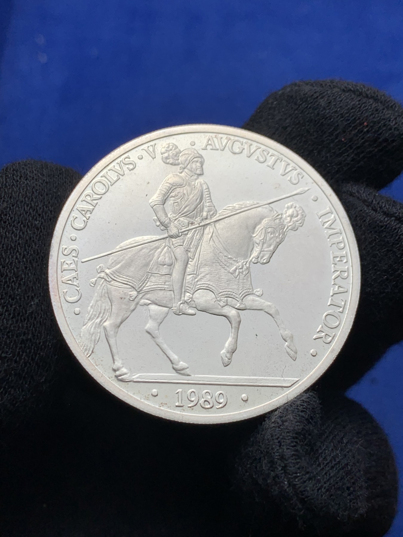 《竞宝斋》第238场-周日，周一，周二，周三 疯狂4连拍 (全场包邮) 西班牙1989年 骑士5ECU大银币 33.6克 原盒证书