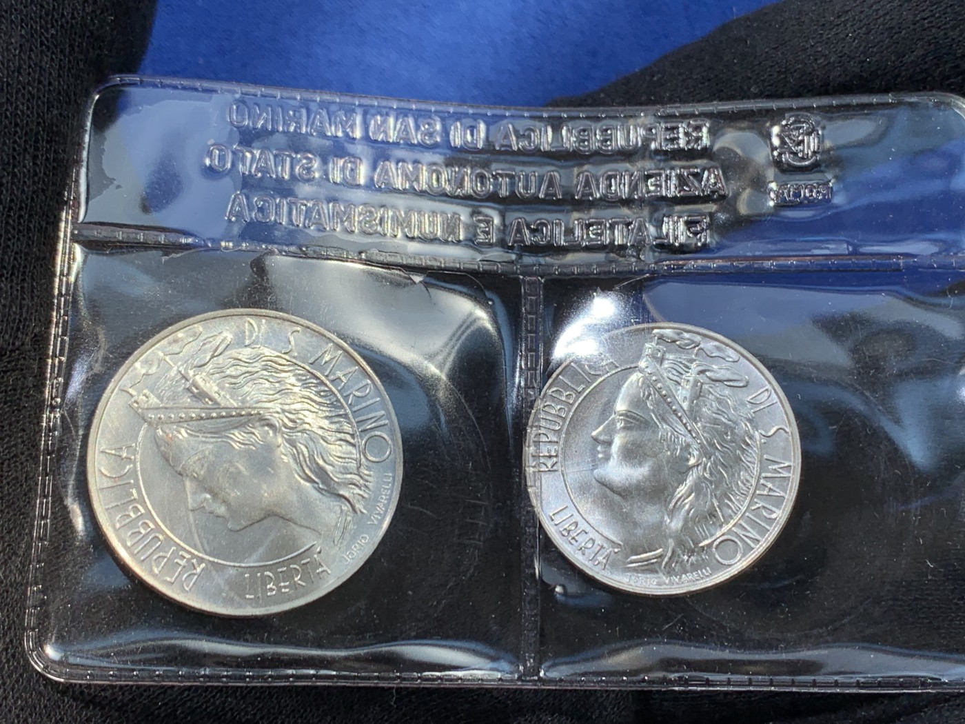 《竞宝斋》第238场-周日，周一，周二，周三 疯狂4连拍 (全场包邮) 圣马力诺 1986 500+1000里拉 银币套装