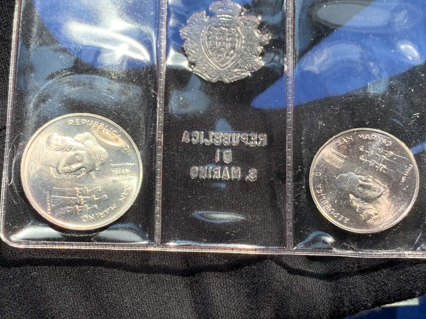 《竞宝斋》第238场-周日，周一，周二，周三 疯狂4连拍 (全场包邮) 圣马力诺 1983 500+1000里拉 银币套装