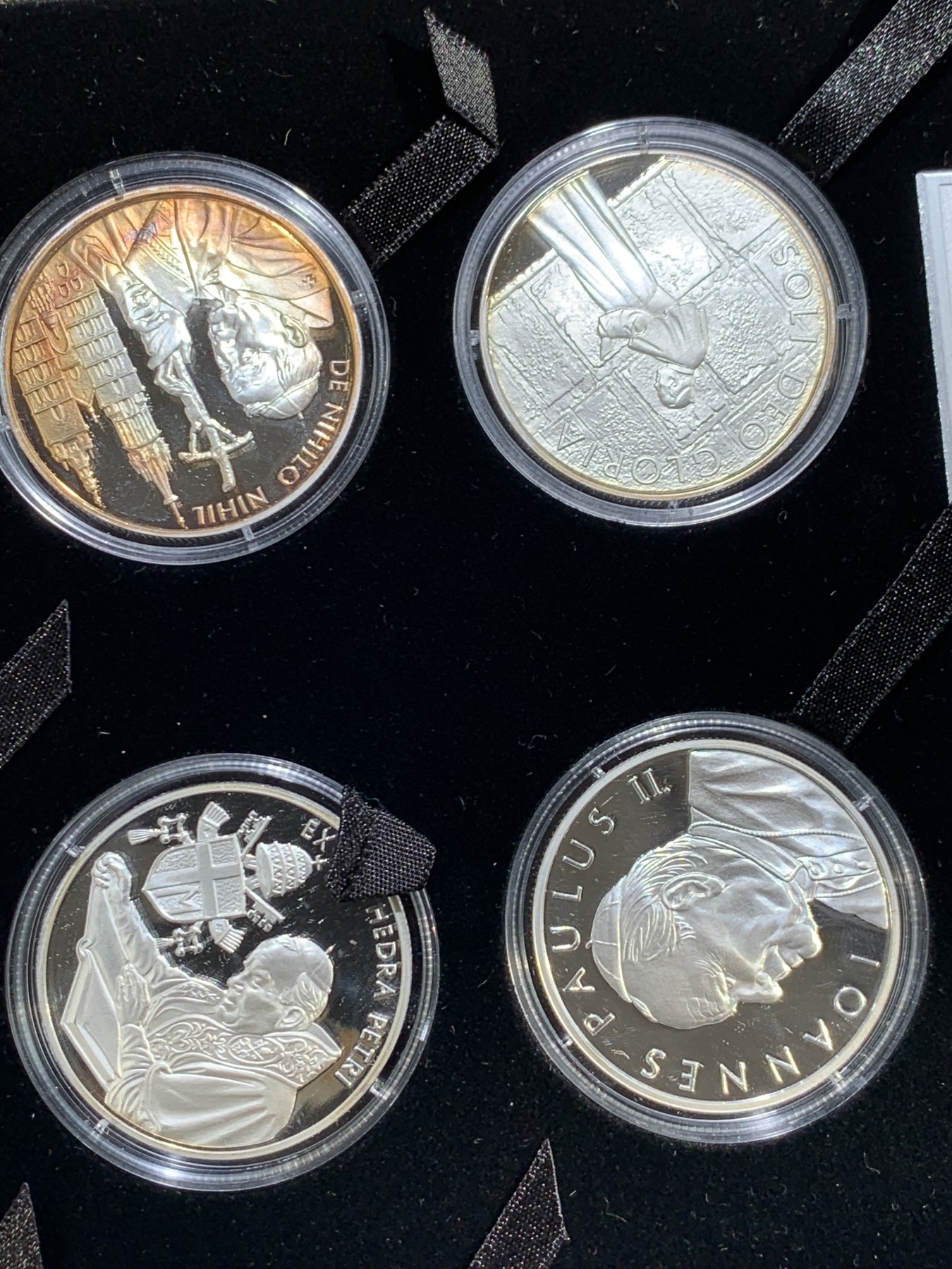 《竞宝斋》第238场-周日，周一，周二，周三 疯狂4连拍 (全场包邮) 马耳他2005年教皇系列大银币九枚  单重31.1克 999银 总重279.9克白银