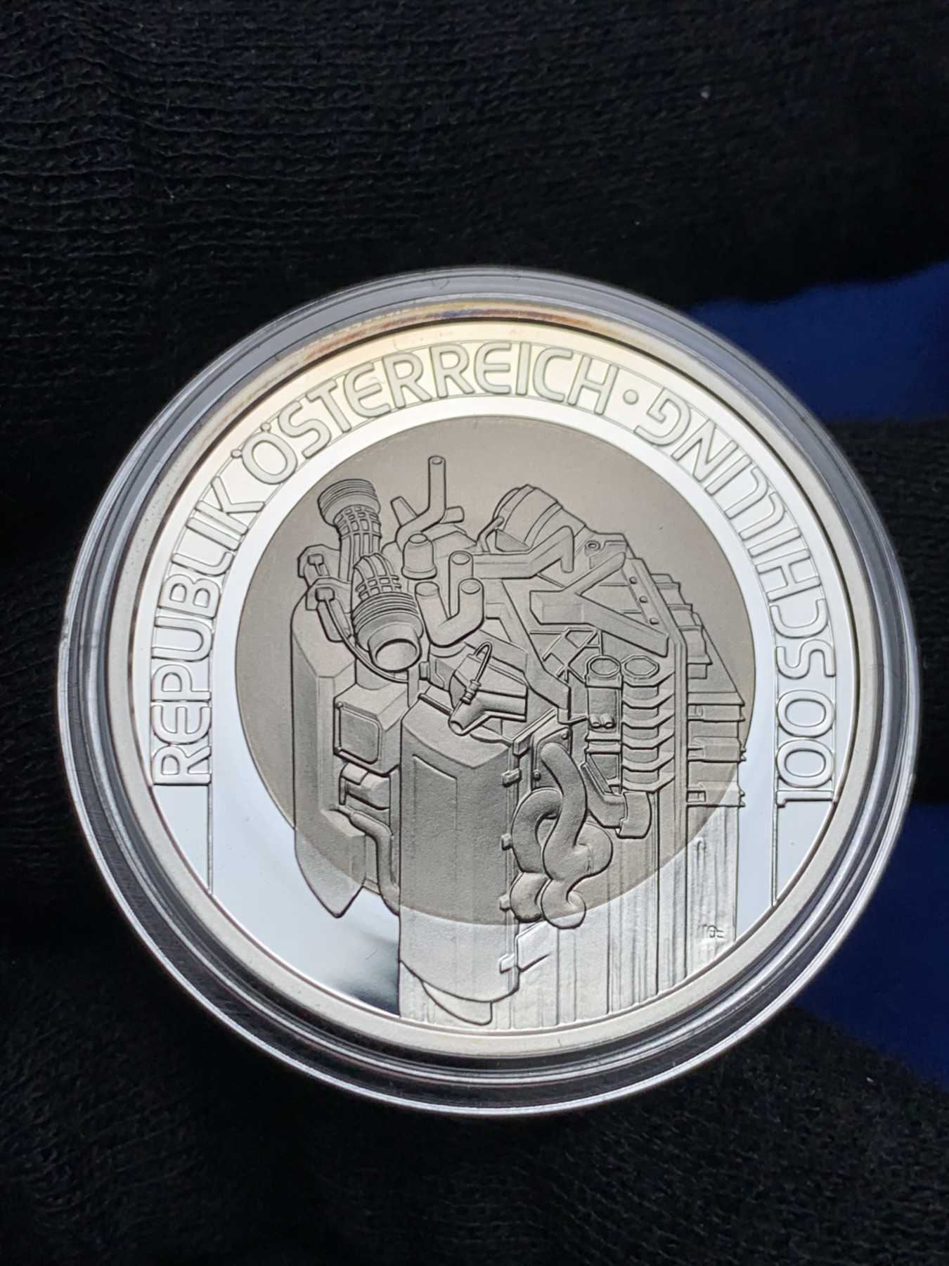 《竞宝斋》第238场-周日，周一，周二，周三 疯狂4连拍 (全场包邮) 奥地利 2001 银钛双金属 100先令 银币 少见品种