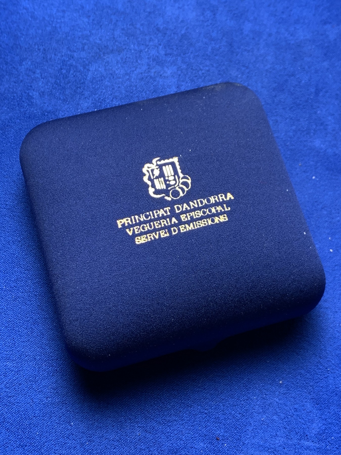 《竞宝斋》第238场-周日，周一，周二，周三 疯狂4连拍 (全场包邮) 安道尔 1993 生命之树 10第纳尔银币 31.1克 925银