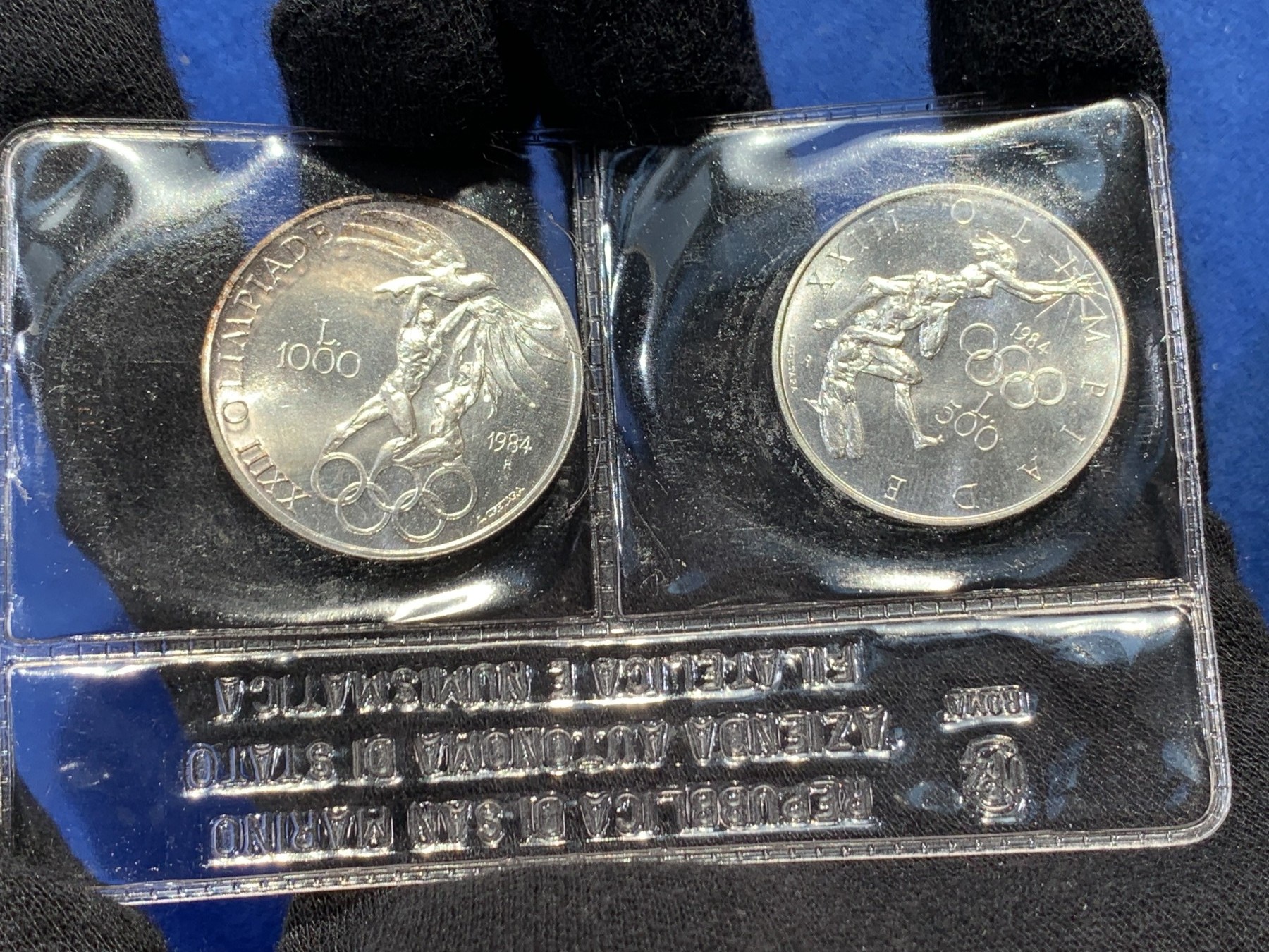 《竞宝斋》第238场-周日，周一，周二，周三 疯狂4连拍 (全场包邮) 圣马力诺 1984 500+1000里拉 银币套装