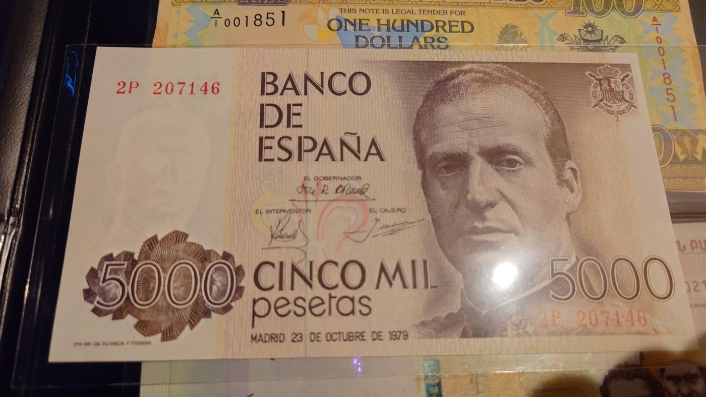 【世界钱币】精选微拍第90期暨2024年第一期 混合场 1979年西班牙5000比塞塔 全新绝品