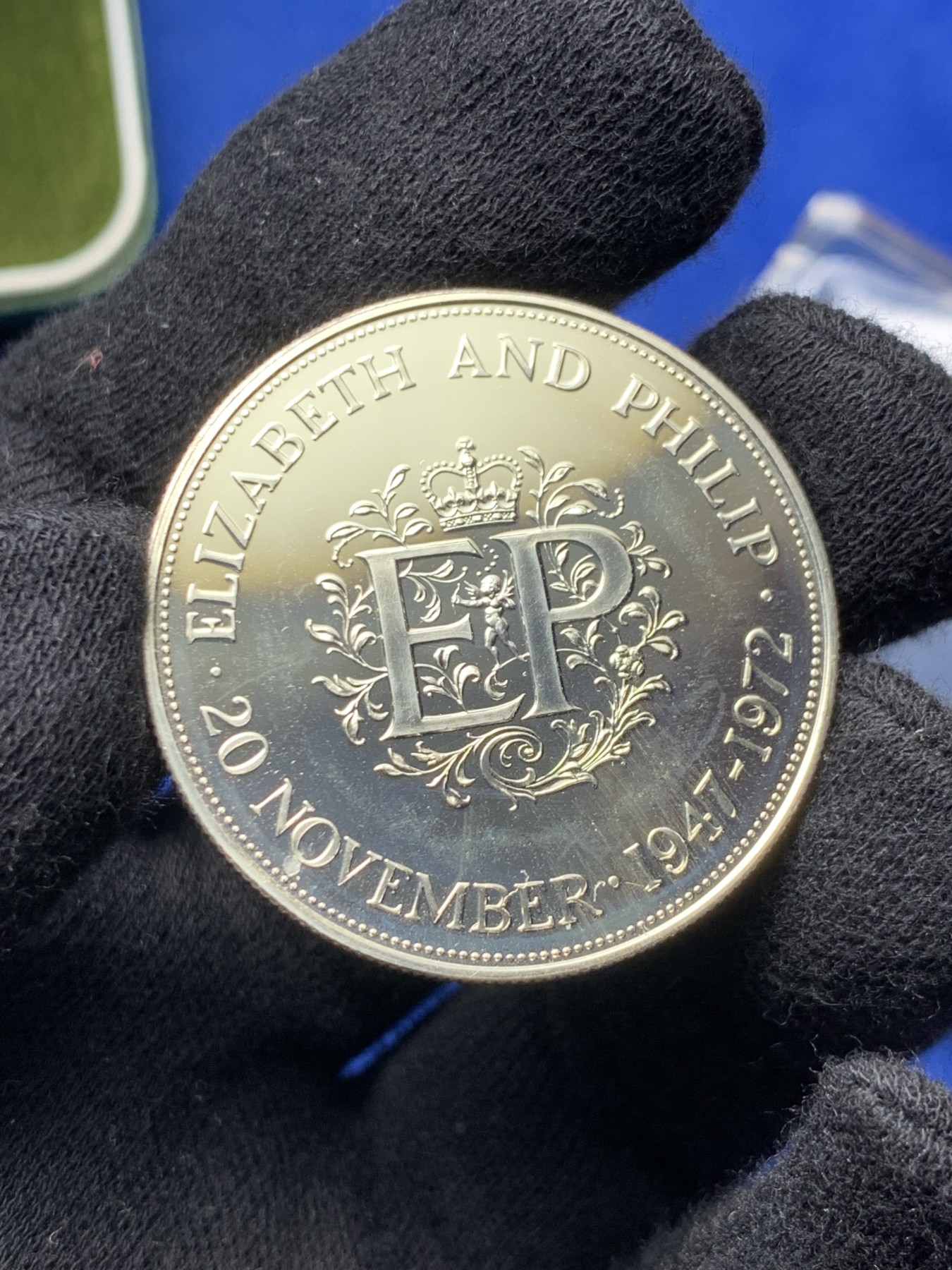 《竞宝斋》第238场-周日，周一，周二，周三 疯狂4连拍 (全场包邮) 英国 1972年 25新便士 精制纪念银币 EP25周年银婚 （38.61mm，28.28克，0.925银） 精制PROOF 发行量10万枚 KM#917a 目录价高，30多美元