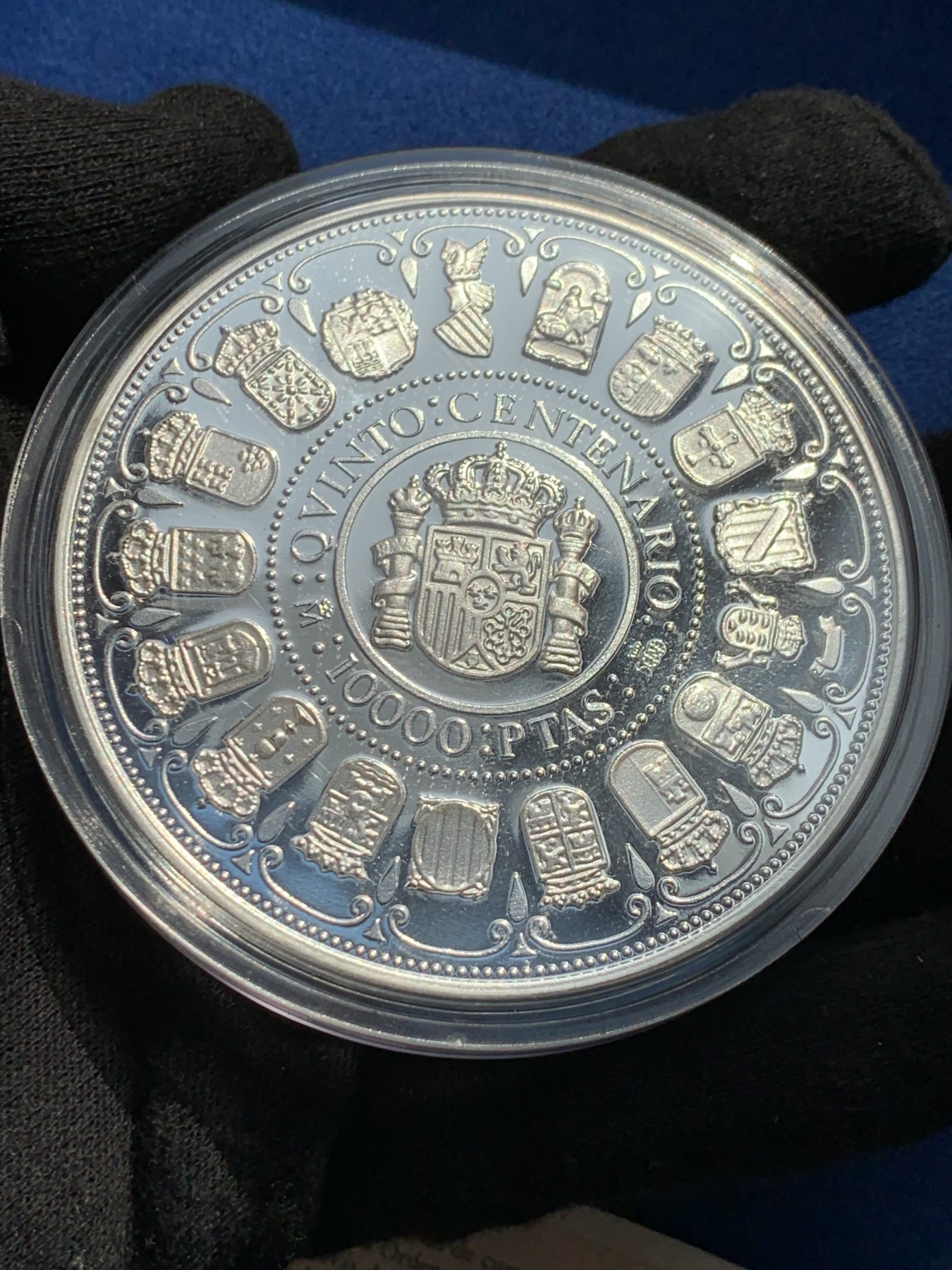 《竞宝斋》第238场-周日，周一，周二，周三 疯狂4连拍 (全场包邮) 木盒证书 西班牙1989年 波旁皇室全家福 10000比塞塔 168.75克 大银币