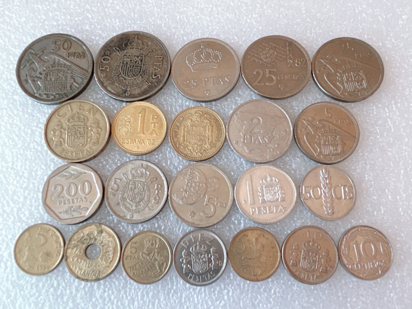 第一海外回流一元起拍收藏 本月最后一期 第61期 西班牙硬币 22枚