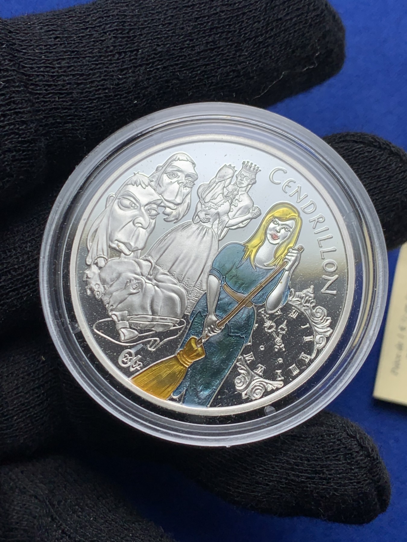 《竞宝斋》第238场-周日，周一，周二，周三 疯狂4连拍 (全场包邮) 法国 2002 白雪公主 1½欧元 彩印纪念币 22.2克