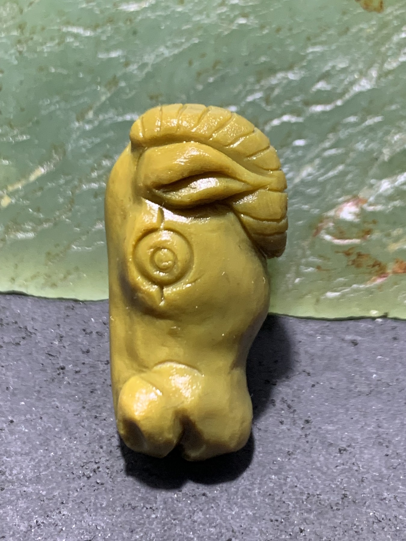 精美亚光战国红玛瑙手工俏色巧雕领头羊吊坠一个，