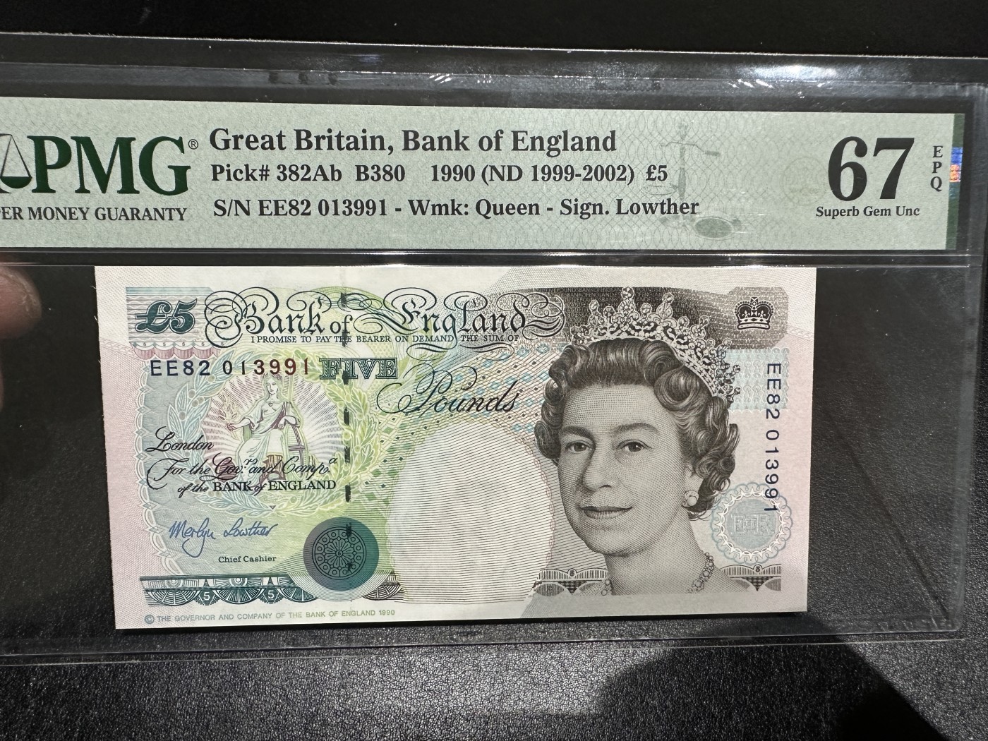 《外钞收藏家》第三百三十五期（连拍第二场） 1990年英国E序列5镑 无47 PMG67