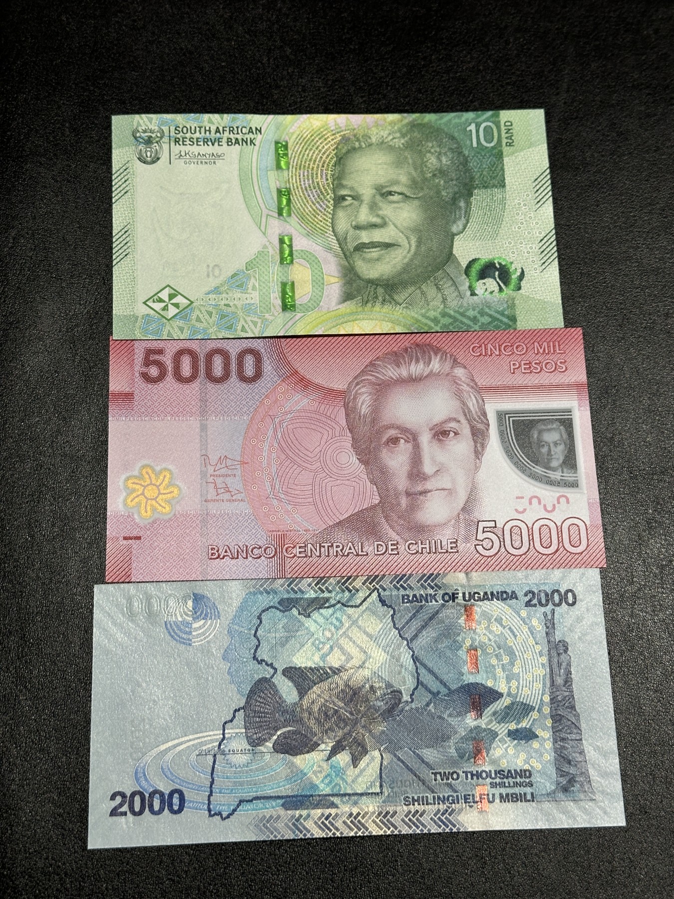 《外钞收藏家》第三百三十五期（连拍第二场） 南非、智利、乌干达三张一起 全新UNC