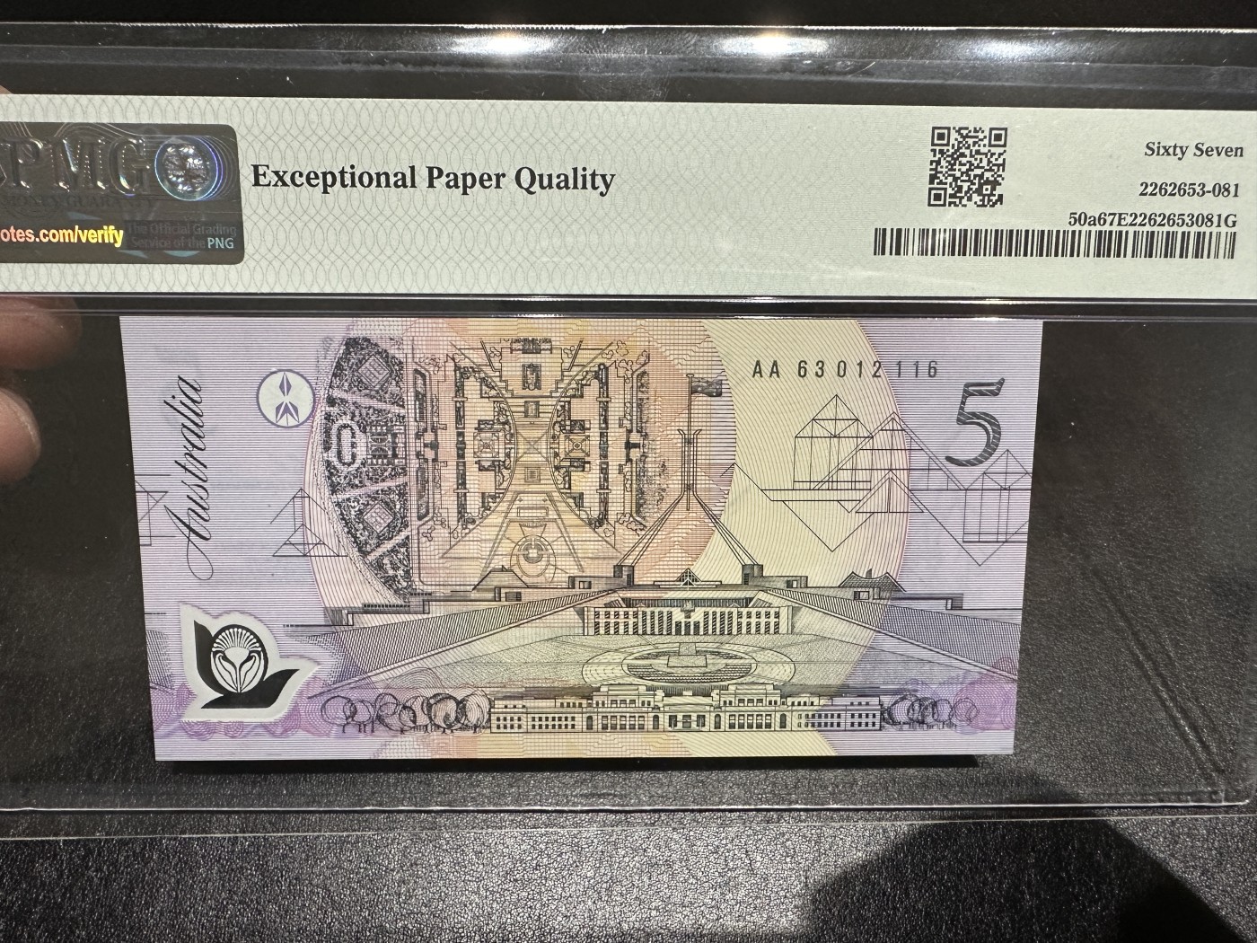 《外钞收藏家》第三百三十五期（连拍第二场） 1992年澳大利亚5元 无47 PMG67 首发AA冠