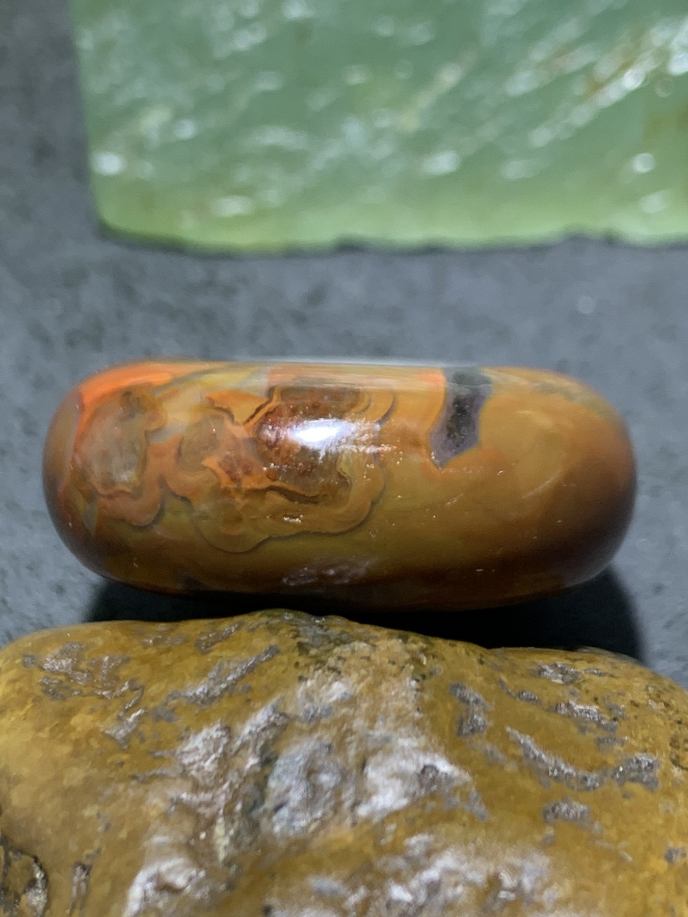 精美亚光高玉化原皮冰飘战国红玛瑙手工雕刻鲤鱼出水平安扣一个，