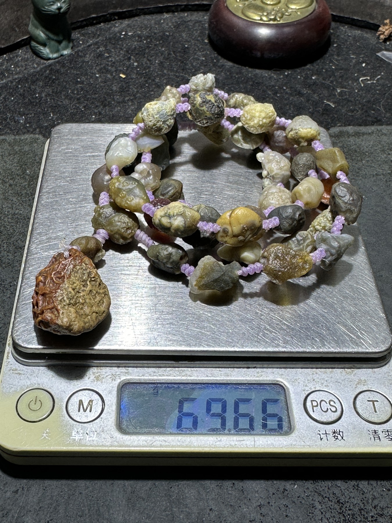 精美阿拉善青花筋脉石玛瑙项链一条，