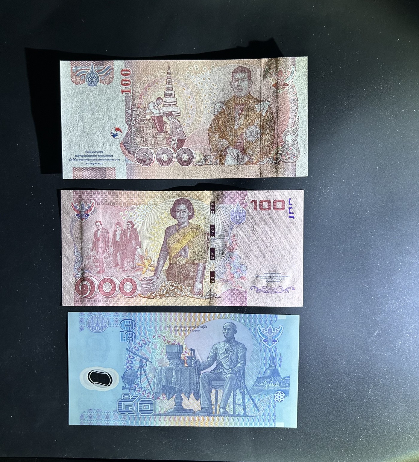 【丑猫0201】今晚六点半 泰王储与诗琳通unc*3