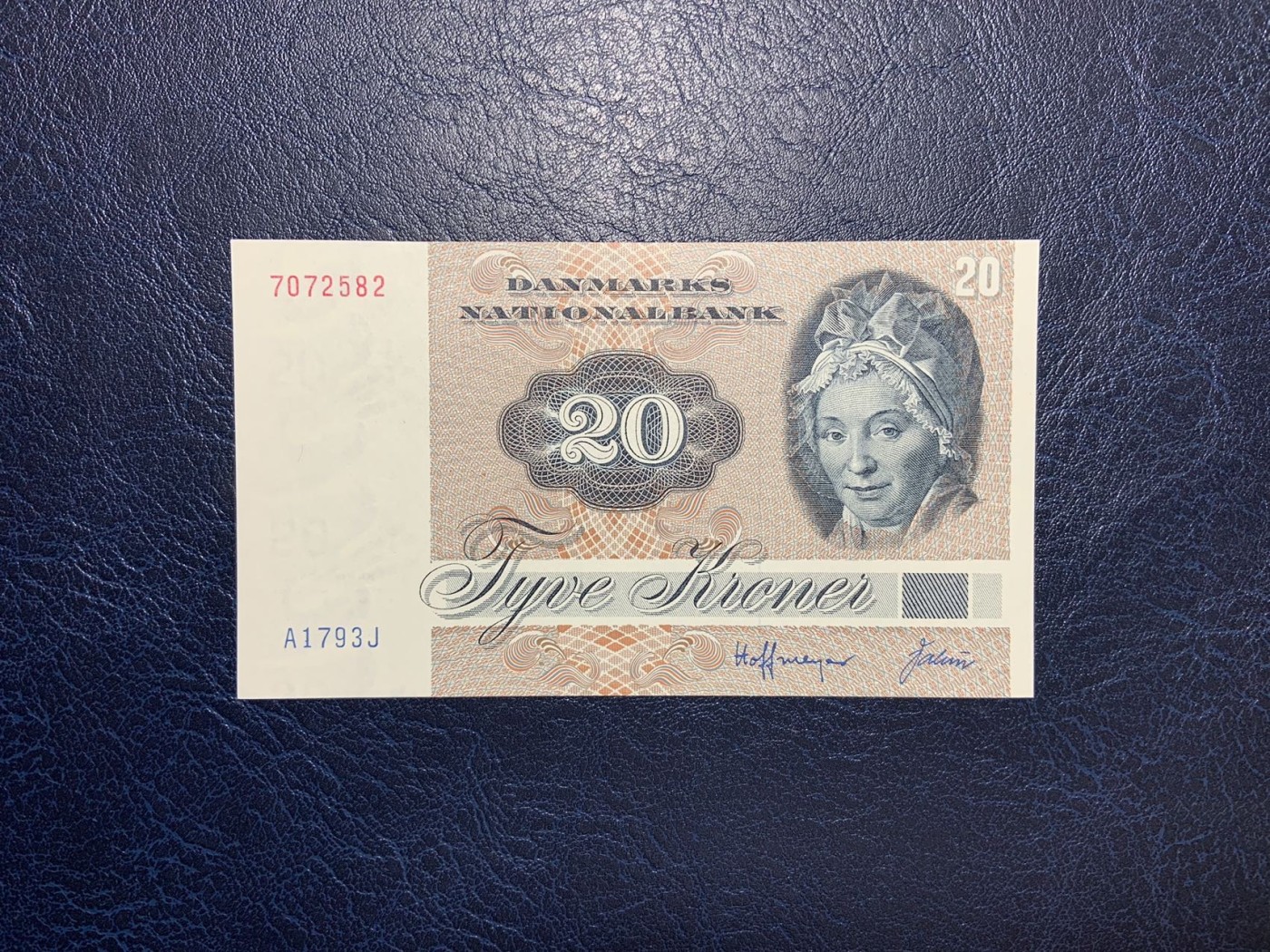 收藏联盟Quantum Auction 第321期拍卖  丹麦1979年20克朗 品相全新UNC 号码无4 首发年份