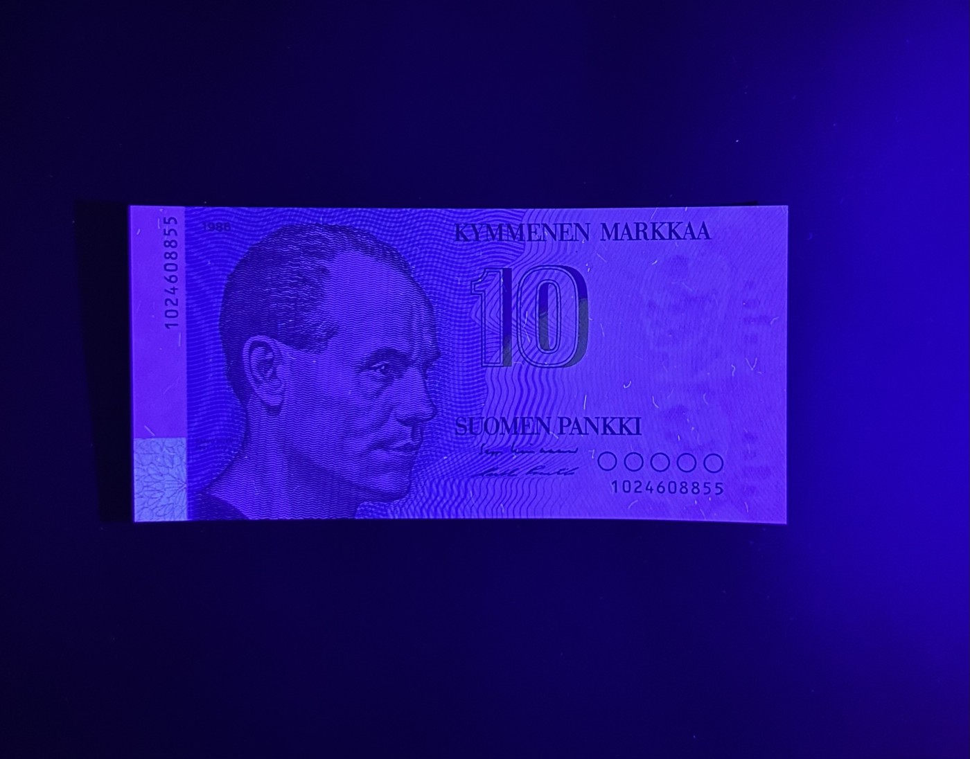 【丑猫0201】今晚六点半 芬兰10unc