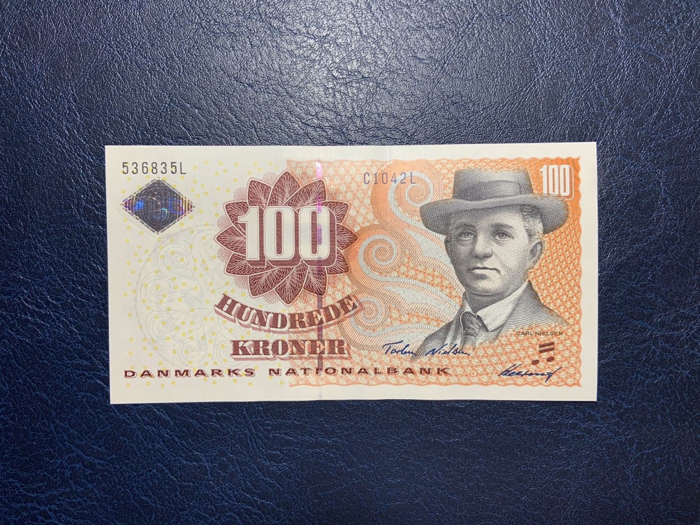 收藏联盟Quantum Auction 第321期拍卖  丹麦2004年100克朗 品相全新UNC 号码无4