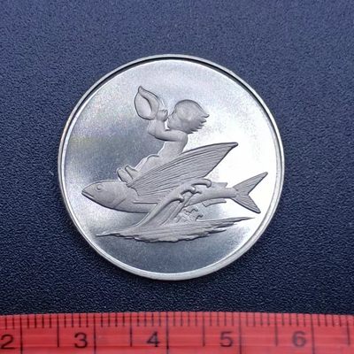 【淘币小摊】第二百五十拍 纪念章场  年前九连拍第二场 全场包邮   - 日本1975年冲绳海洋博览会纪念章～吹海螺的飞鱼少年