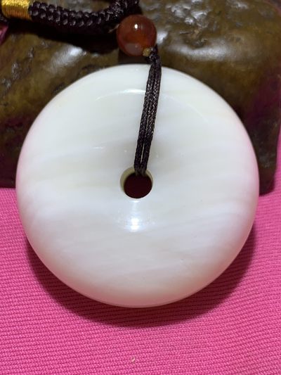 天然深海奶飘黄白贝化玉面包圈平安扣一个 - 天然深海奶飘黄白贝化玉面包圈平安扣一个