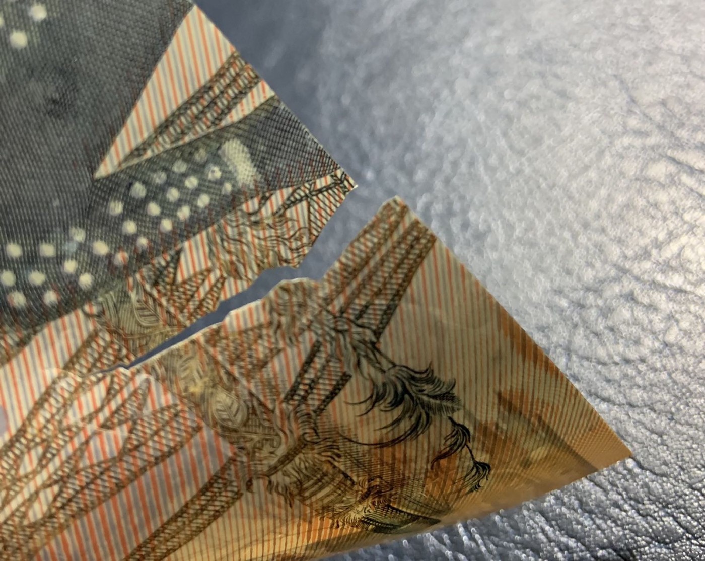 收藏联盟Quantum Auction 第321期拍卖  澳大利亚1988年10元纪念钞2枚 非全新 品相如图