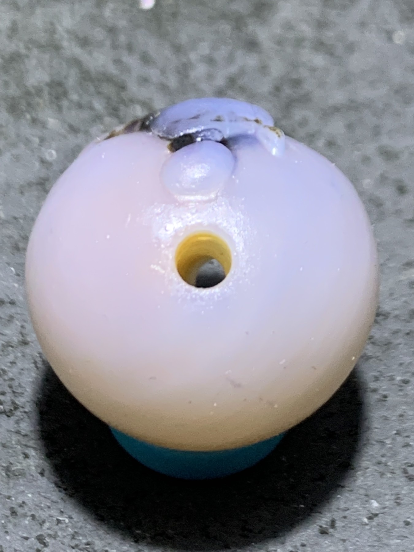 精美高玉化亚光海洋玉髓手工俏色巧雕一心向佛随形圆珠一个！