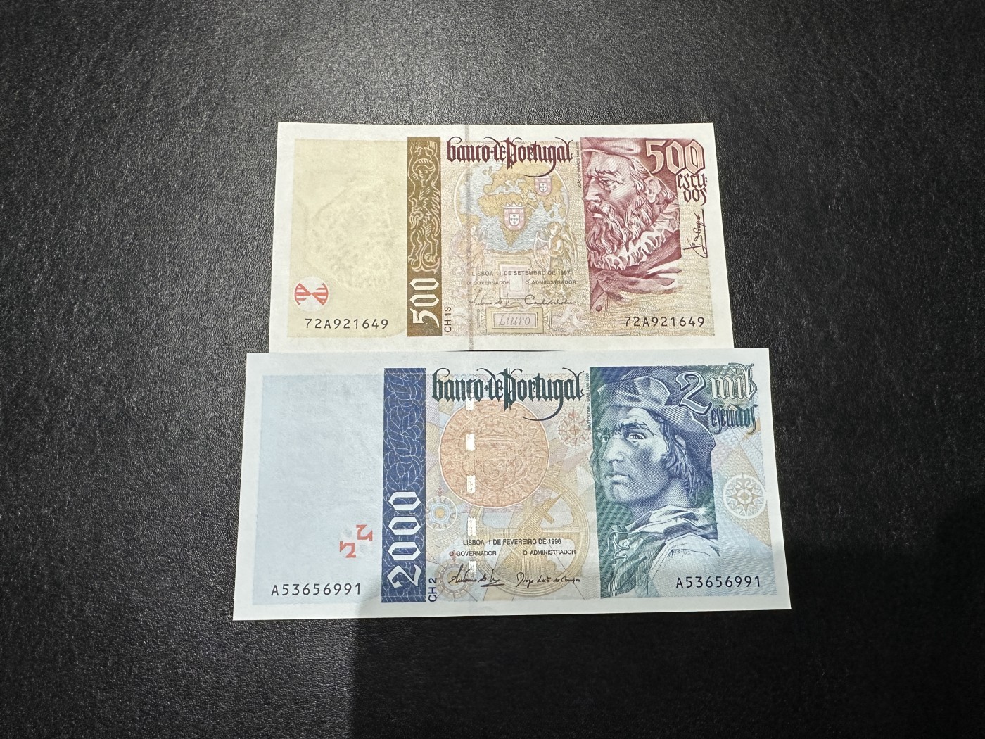 《外钞收藏家》第三百三十六期 葡萄牙大航海版 500、2000 两张一起 全新UNC