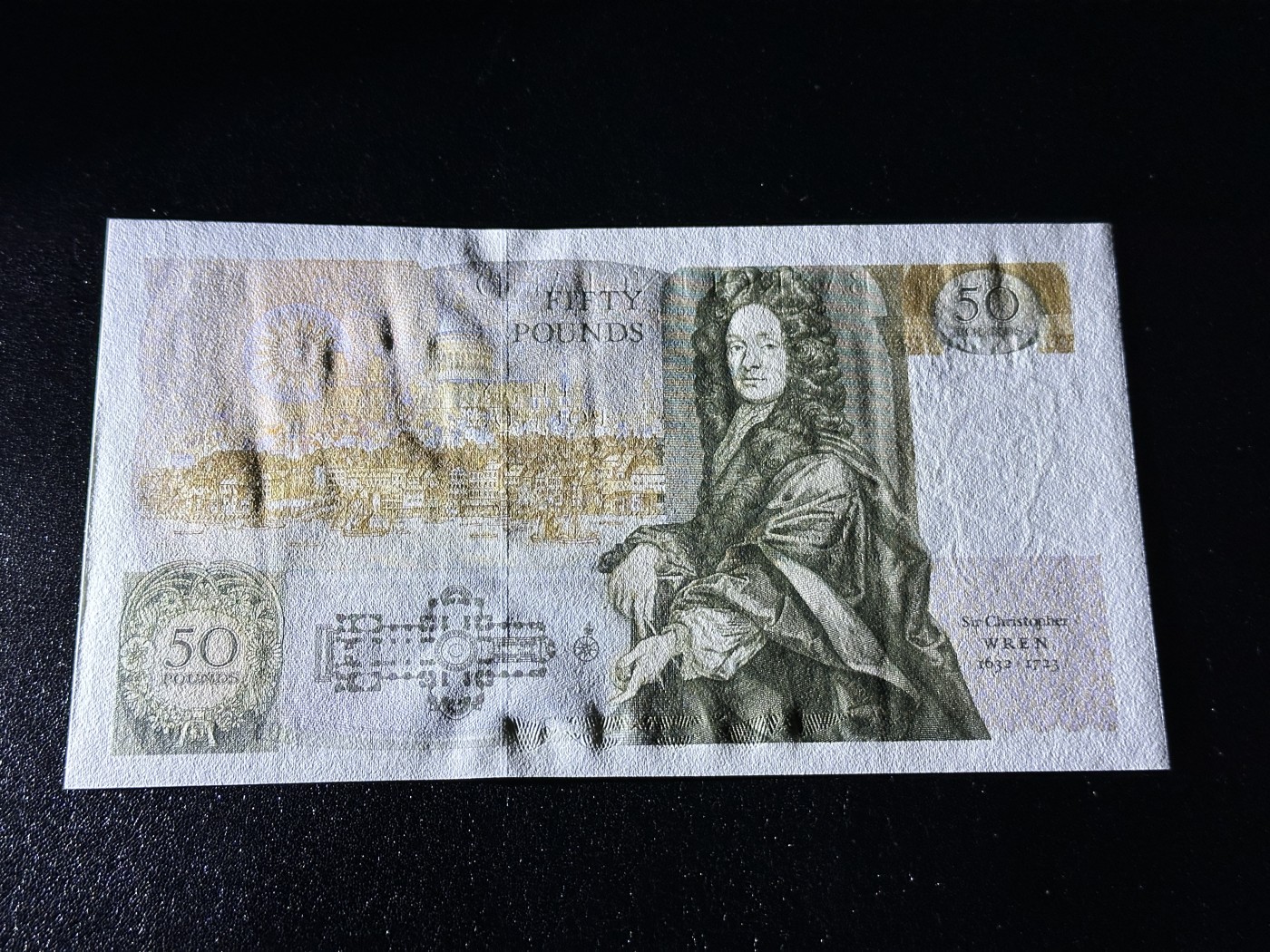 《外钞收藏家》第三百三十六期 英国D序列50镑 全新UNC 无47 靓号 首签