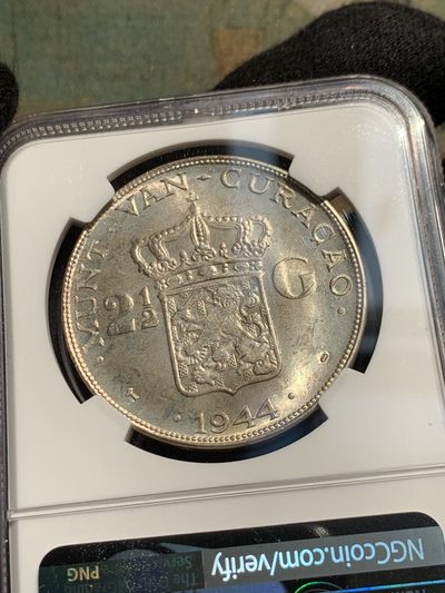 《竞宝斋》第239场-周日，周一 年终拍场 (全场包邮) NGC-MS63 1944-D荷属库拉索2.5盾大银币 原光好品 潜力品种