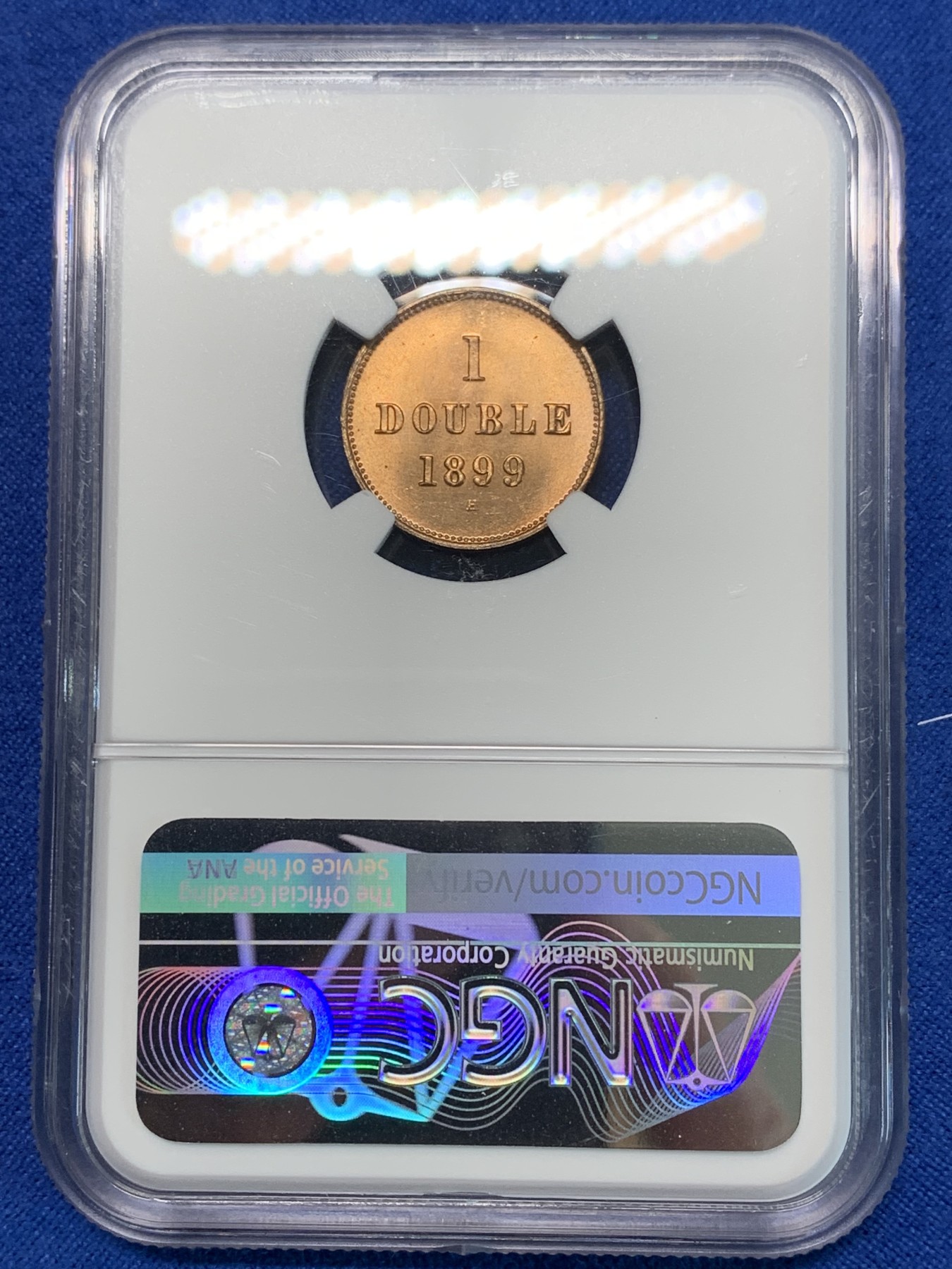 《竞宝斋》第240场-周日，周一 年终尾场 (全场包邮) NGC MS65RB 1899年根西喜顿厂【H厂】3叶雄狮版1道布高分铜币