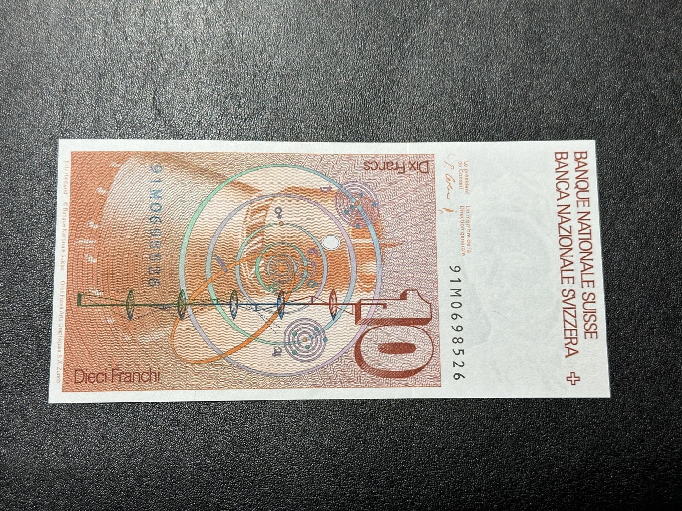 《外钞收藏家》第三百三十六期 1991年瑞士人像版10法郎 全新UNC