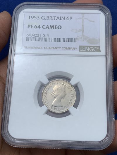 《竞宝斋》第239场-周日，周一 年终拍场 (全场包邮) NGC PF64CAMEO 英国伊丽莎白二世女王幸运六便士 1953年6便士精制镍币