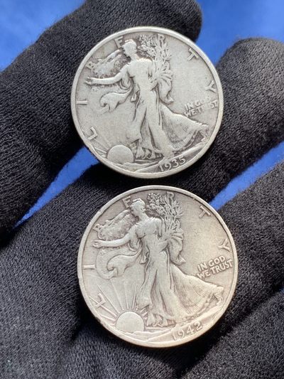 《竞宝斋》第239场-周日，周一 年终拍场 (全场包邮) 两枚一组 美国行走女神半美元银币1935年+1942年一对