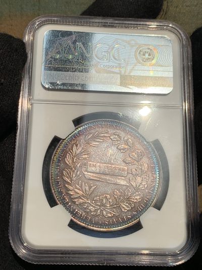 《竞宝斋》第239场-周日，周一 年终拍场 (全场包邮) NGC-MS62 1831S 德意志萨克森邦国新宪法纪念泰勒银币 浓厚黑包浆 背面的宪法卷轴 环五彩转光 美轮美奂 不可错过