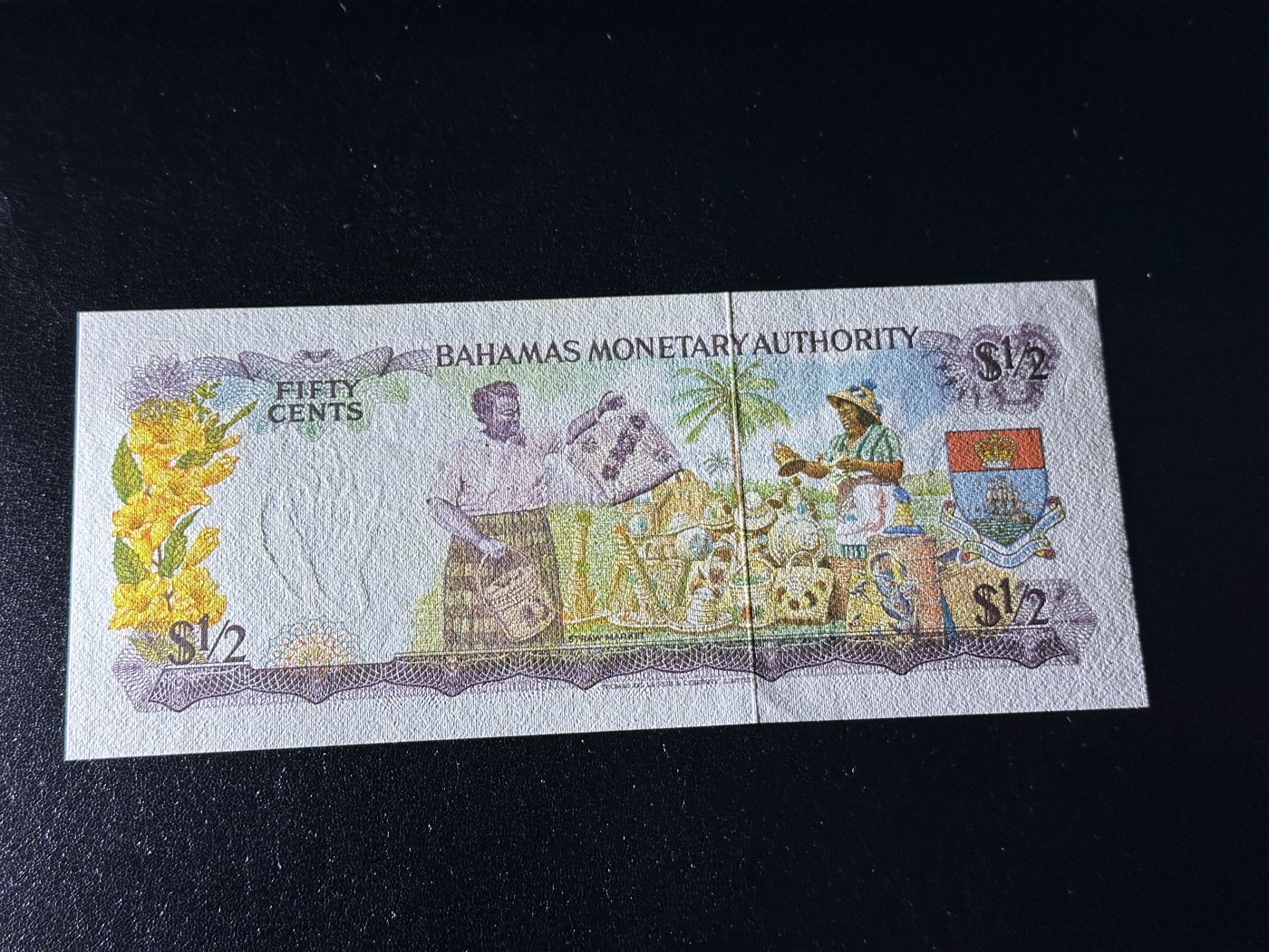 《外钞收藏家》第三百三十六期 1968年巴哈马1/2刀 全新 不绝