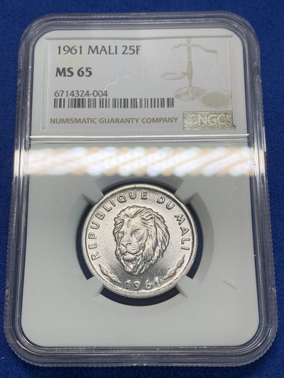 《竞宝斋》第239场-周日，周一 年终拍场 (全场包邮) NGC MS65 马里1961年狮头25法郎，分炫目好光高分可藏！