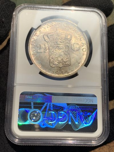 《竞宝斋》第239场-周日，周一 年终拍场 (全场包邮) NGC-MS63 1944-D荷属库拉索2.5盾大银币 原光好品 潜力品种