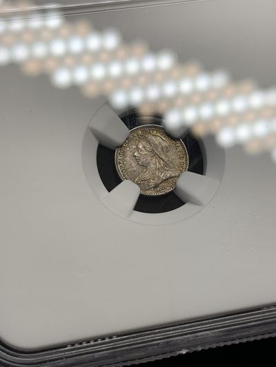 《竞宝斋》第239场-周日，周一 年终拍场 (全场包邮) NGC MS65 1894年英国洗脚币1便士银币 灌足节稀少品种 少见包浆 PL感十足 高分难得