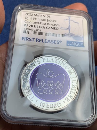 《竞宝斋》第239场-周日，周一 年终拍场 (全场包邮) 首期NGC-PF70 马耳他发行的伊丽莎白登基70周年铂金禧纪念银币-10欧（发行量2000枚） 盒证齐全 28.28g 38.61mm 925银